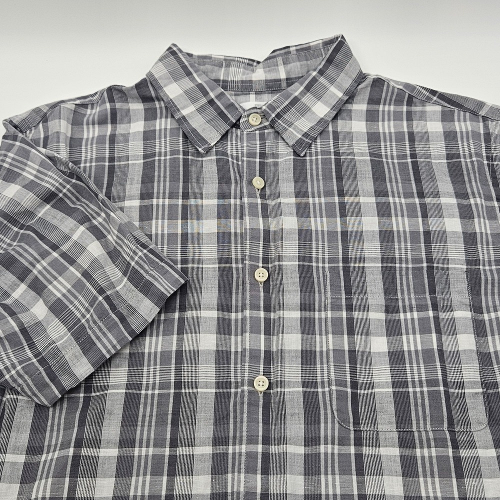 UNIQLO Men's XL Plaid Button Up Shirt Gray White Cotton Linen Blend Short Sleeve